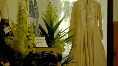 Výstava ovocia zeleniny, kvetov, suvenírov, športových trofejí, spojená s výstavou historických šijacích strojov a folklórom inšpirovaných odevov.